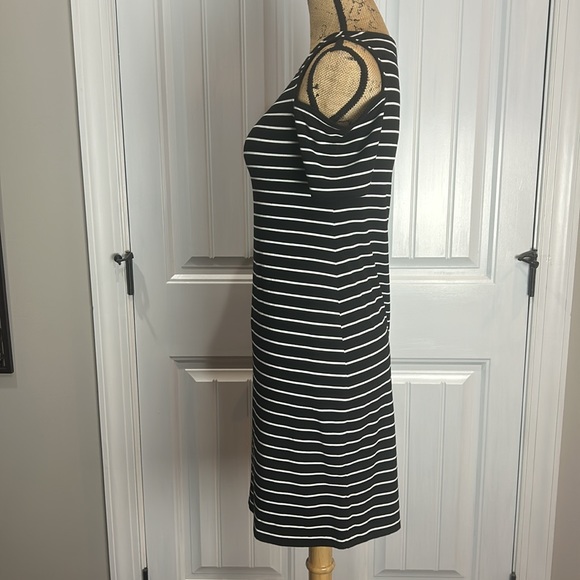 White House Black Market dress - Picture 2 of 4